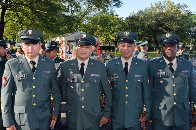 Omar Gómez, sargento viceprimero; William López, sargento segundo; Carlos Robles, sargento viceprimero; Simón Ochoa, sargento viceprimero.